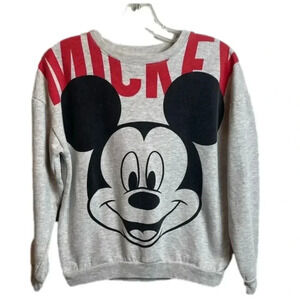 DISNEY Mickey Mouse crewneck sweatshirt.
Size: XS